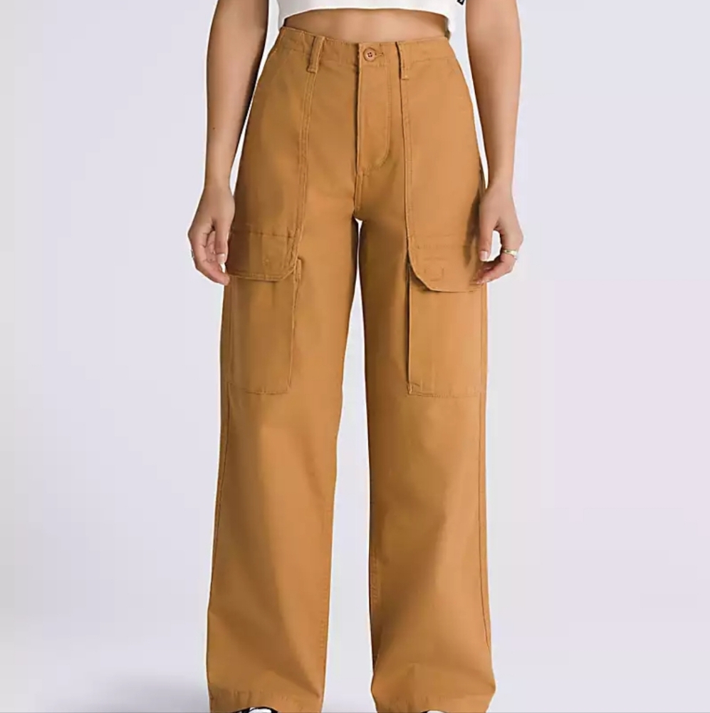 The Arroyo Wide Leg Cargo Pants NWT Size 29